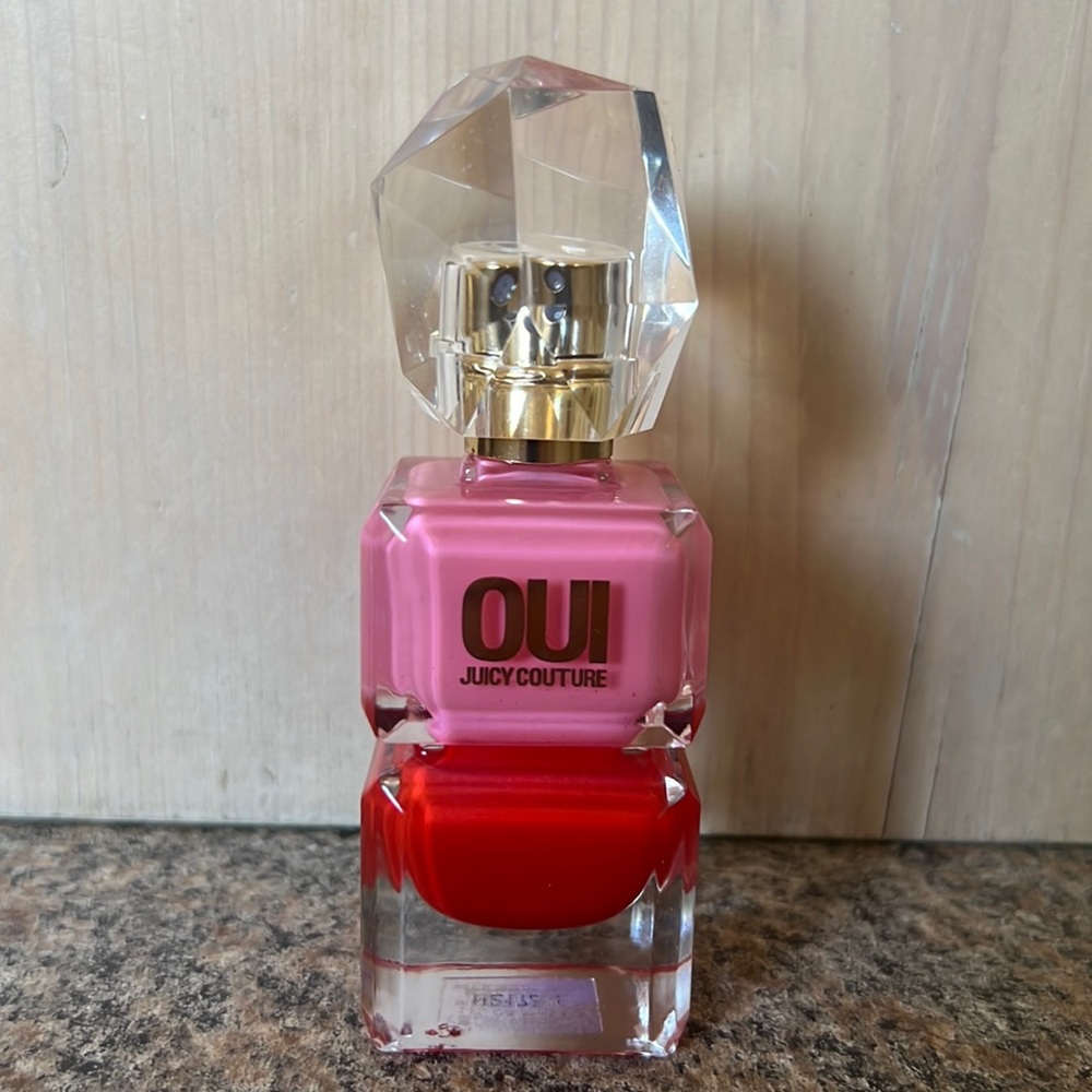 OUI Juicy Couture